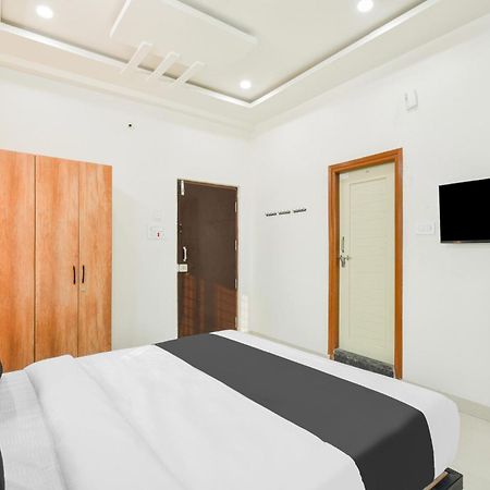 Super Townhouse Kokapet Formerly Aarian Tej Nilayam Gundipet Экстерьер фото