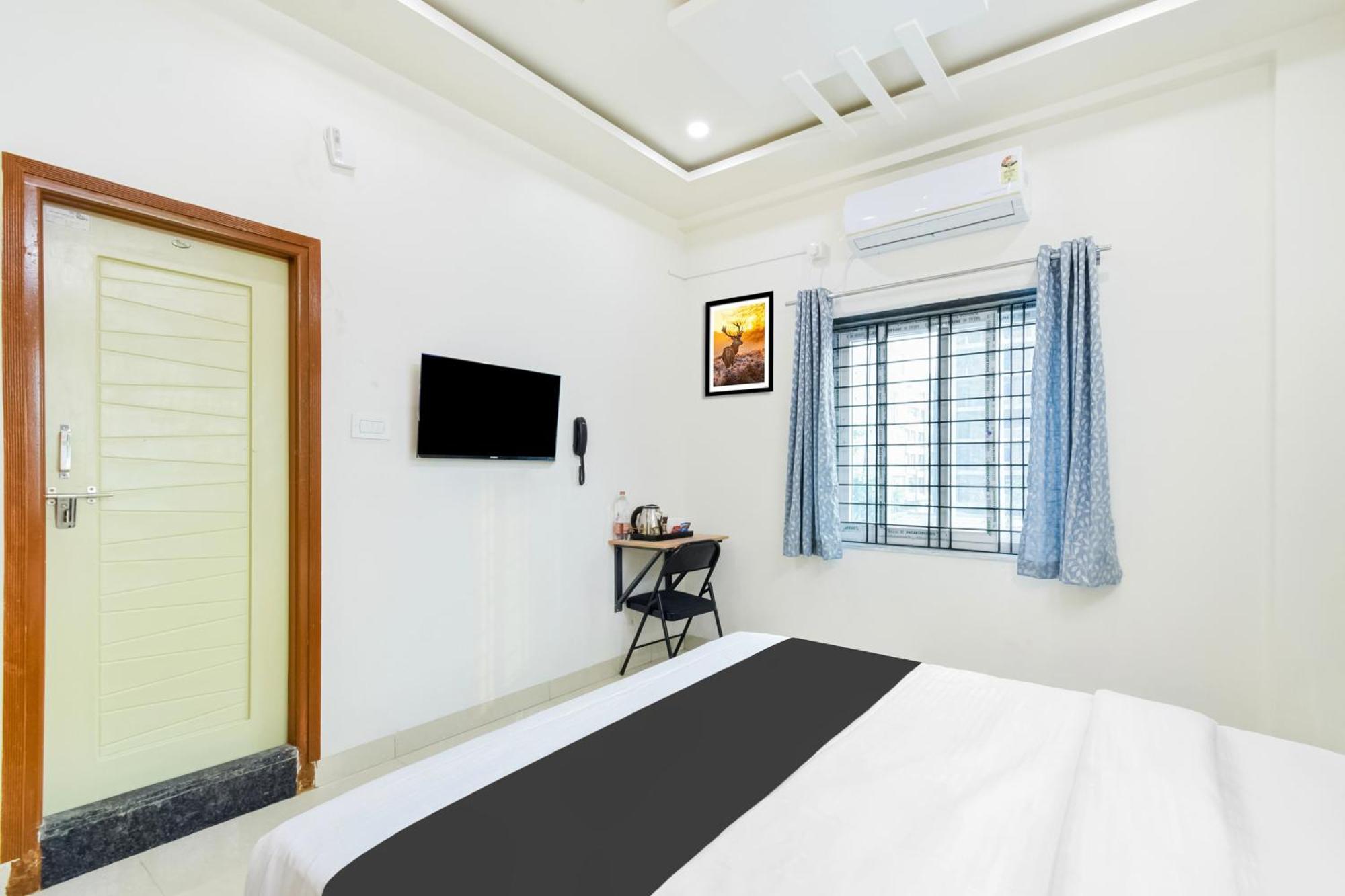 Super Townhouse Kokapet Formerly Aarian Tej Nilayam Gundipet Экстерьер фото